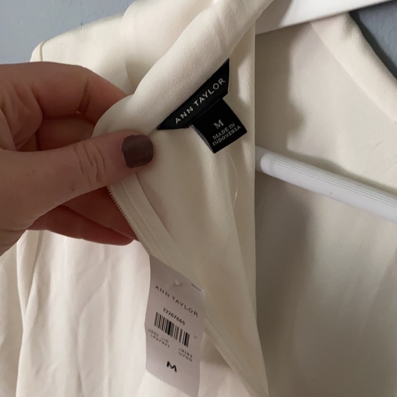 Ann Taylor beautiful white blouse new with tags NWT SIZE MEDIUM - Picture 7 of 11